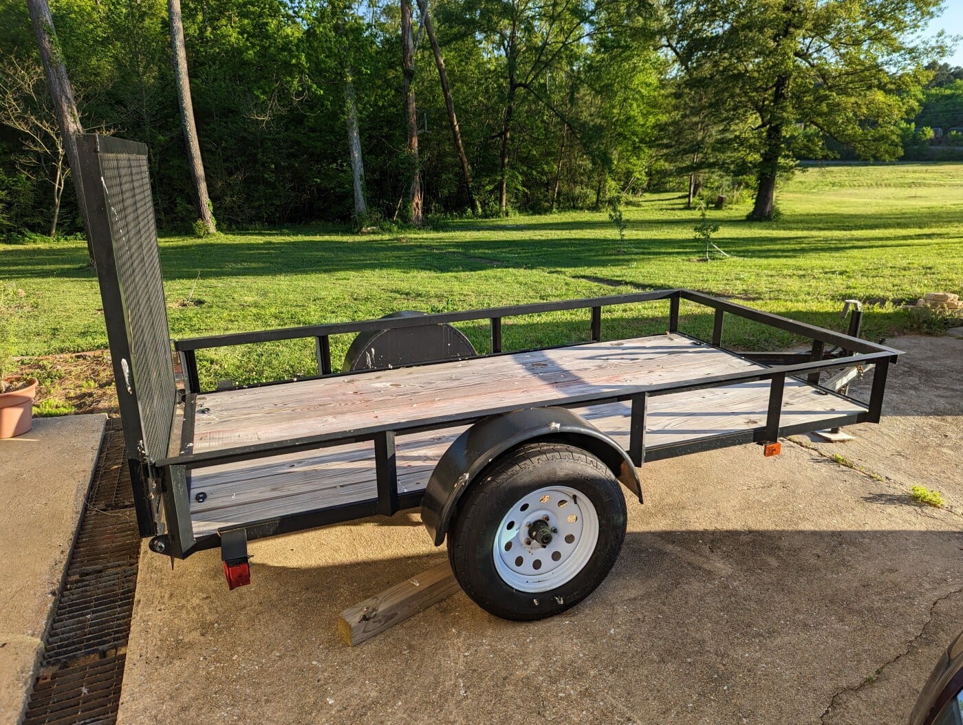 2022 . . 5x8 Utility Trailer