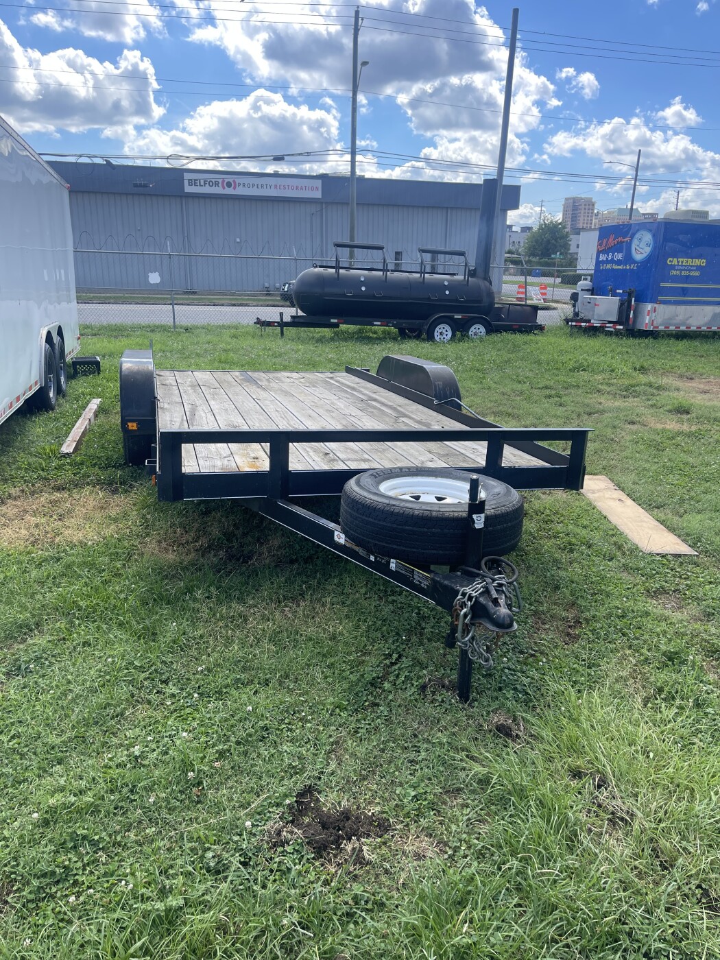 16' Deck Open Trailer w/ Ramps