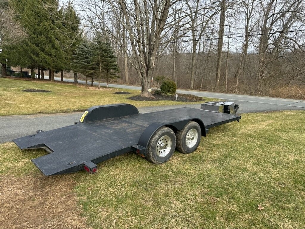 2011 BRI-MAR Hydraulic Tilt  18' Power Tilt Trailer & Winch