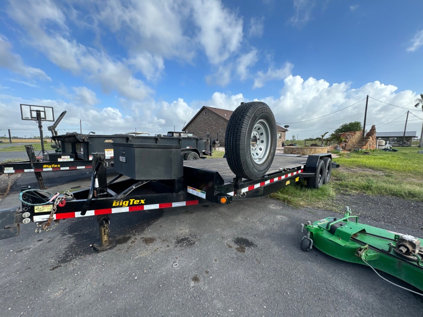 14ET Heavy Duty Tandem Axle Equipment Trailer