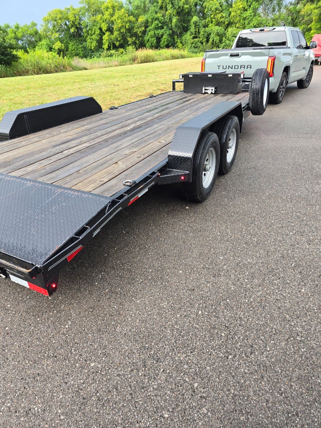 2023 Delco 5ww 20 foot car hauler