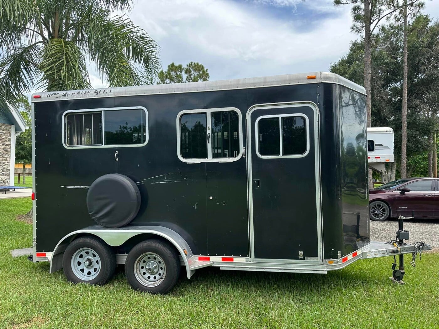 2003 Featherlight 2 Horse w/Tack Room