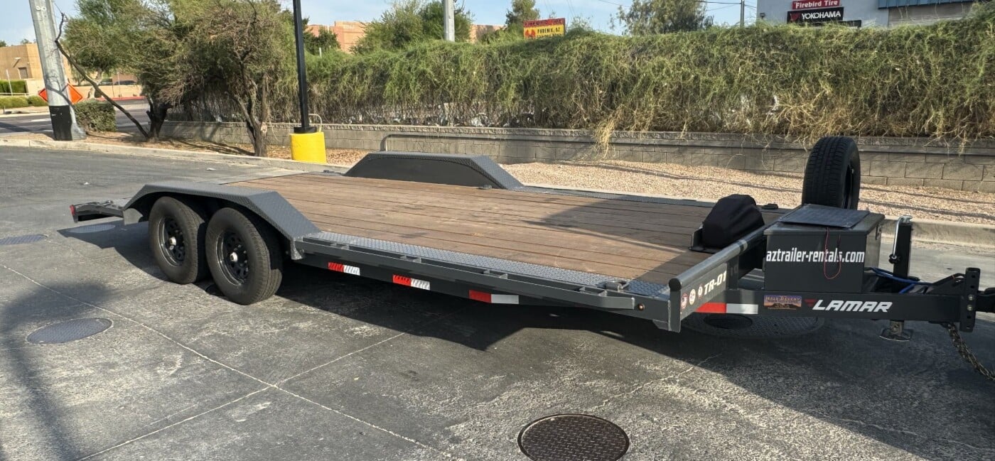 2024 Lamar Car Hauler 20' 10K Drive-Over-Fender