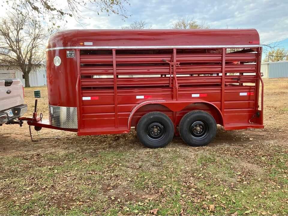 1986 WW ST 14ft x 5ft Stock Trailer