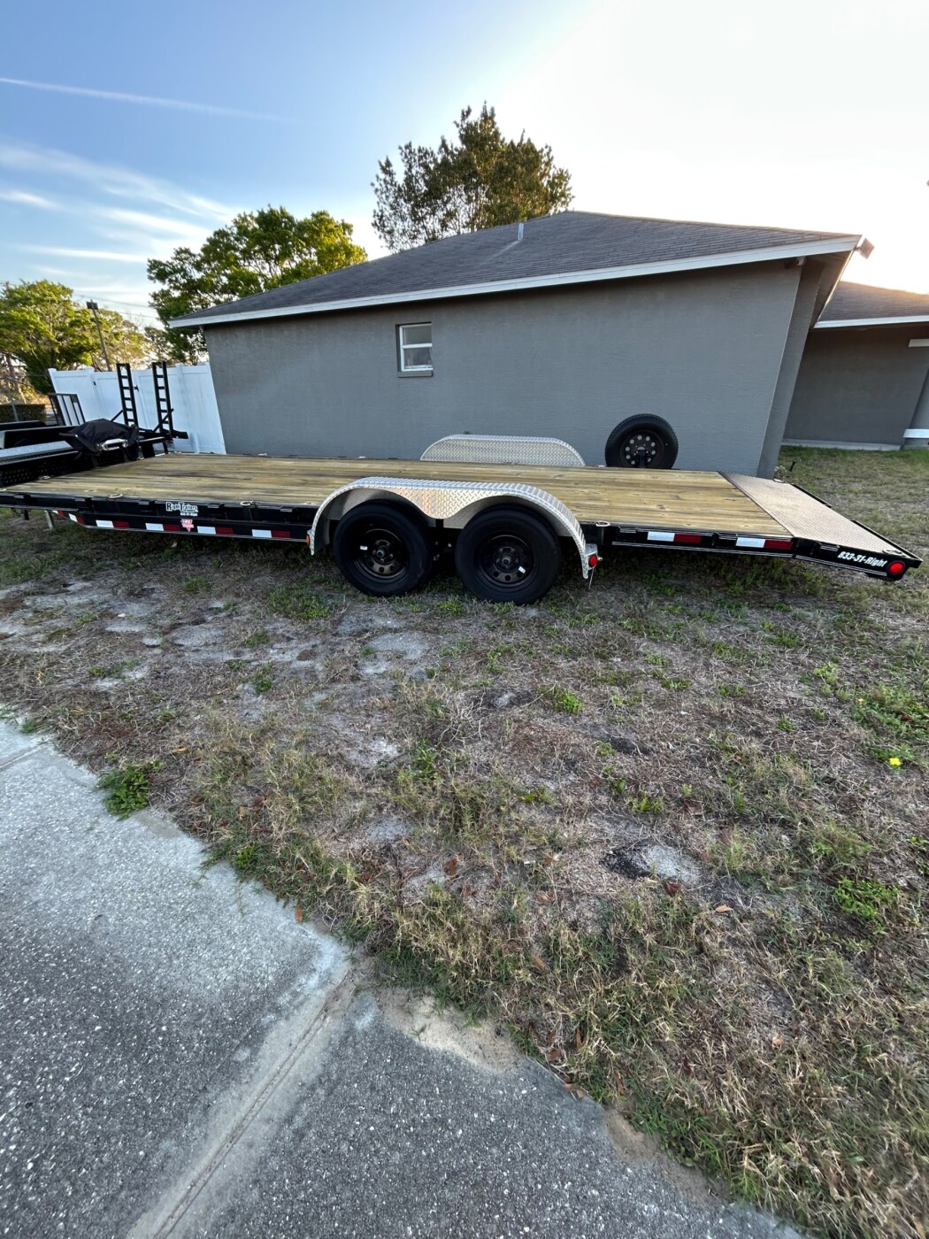 2022 PJ 22ft Car hauler