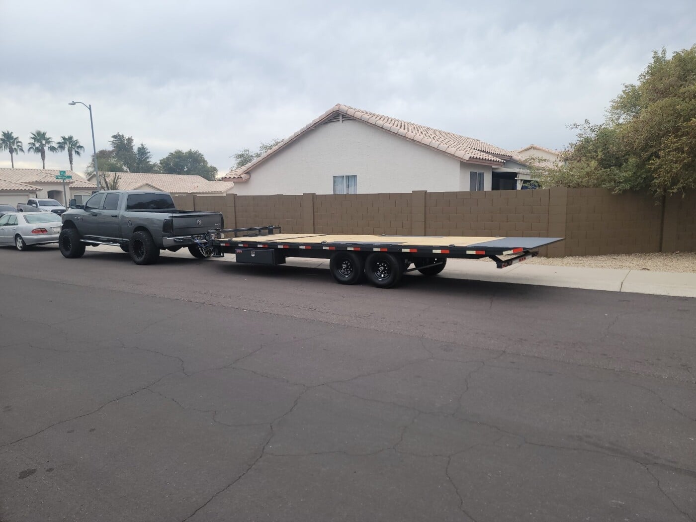 2023 Lamar Deckover Tilt Deck 24x102