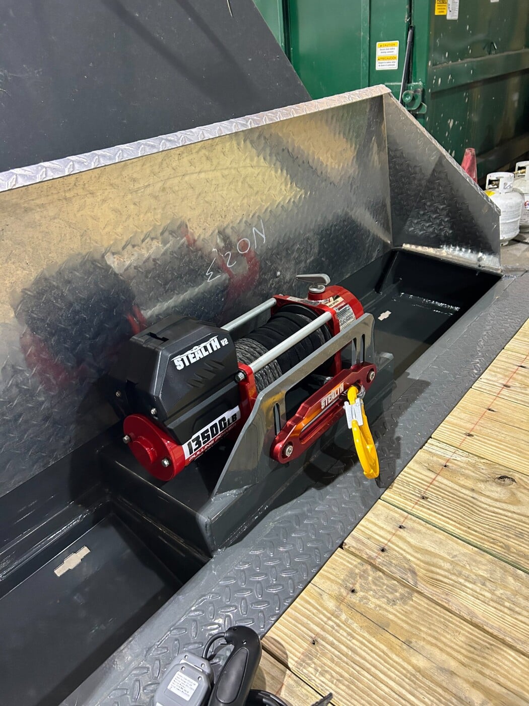 2025 rawmaxx car hauler  20' x 108''