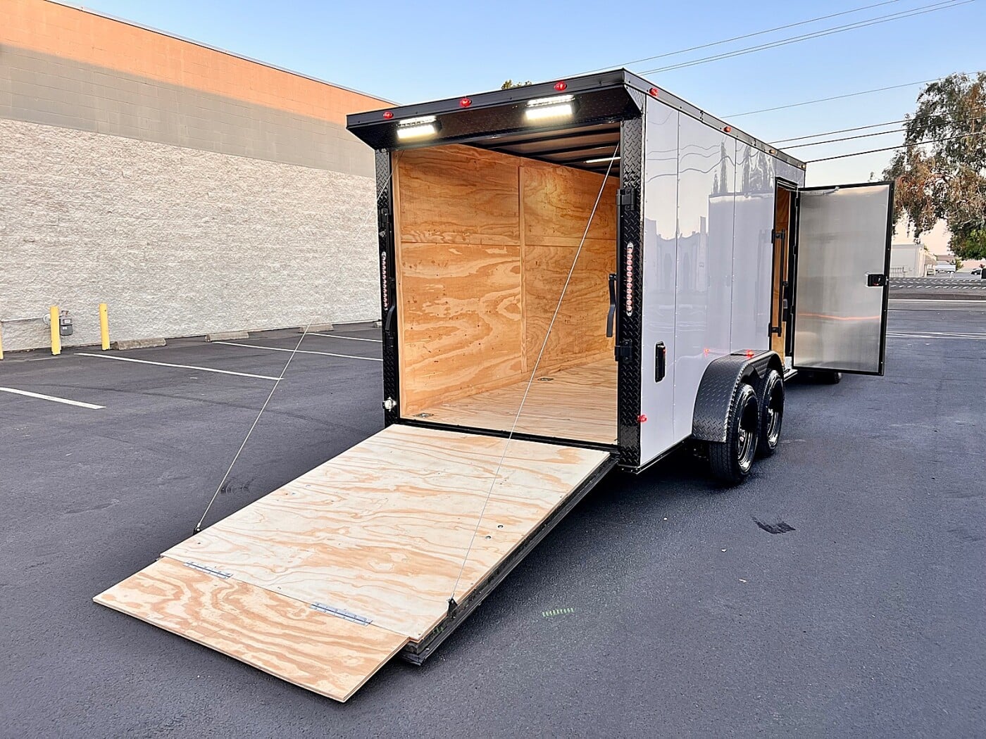 2025 J&C 1J9 6x6x14 Enclosed