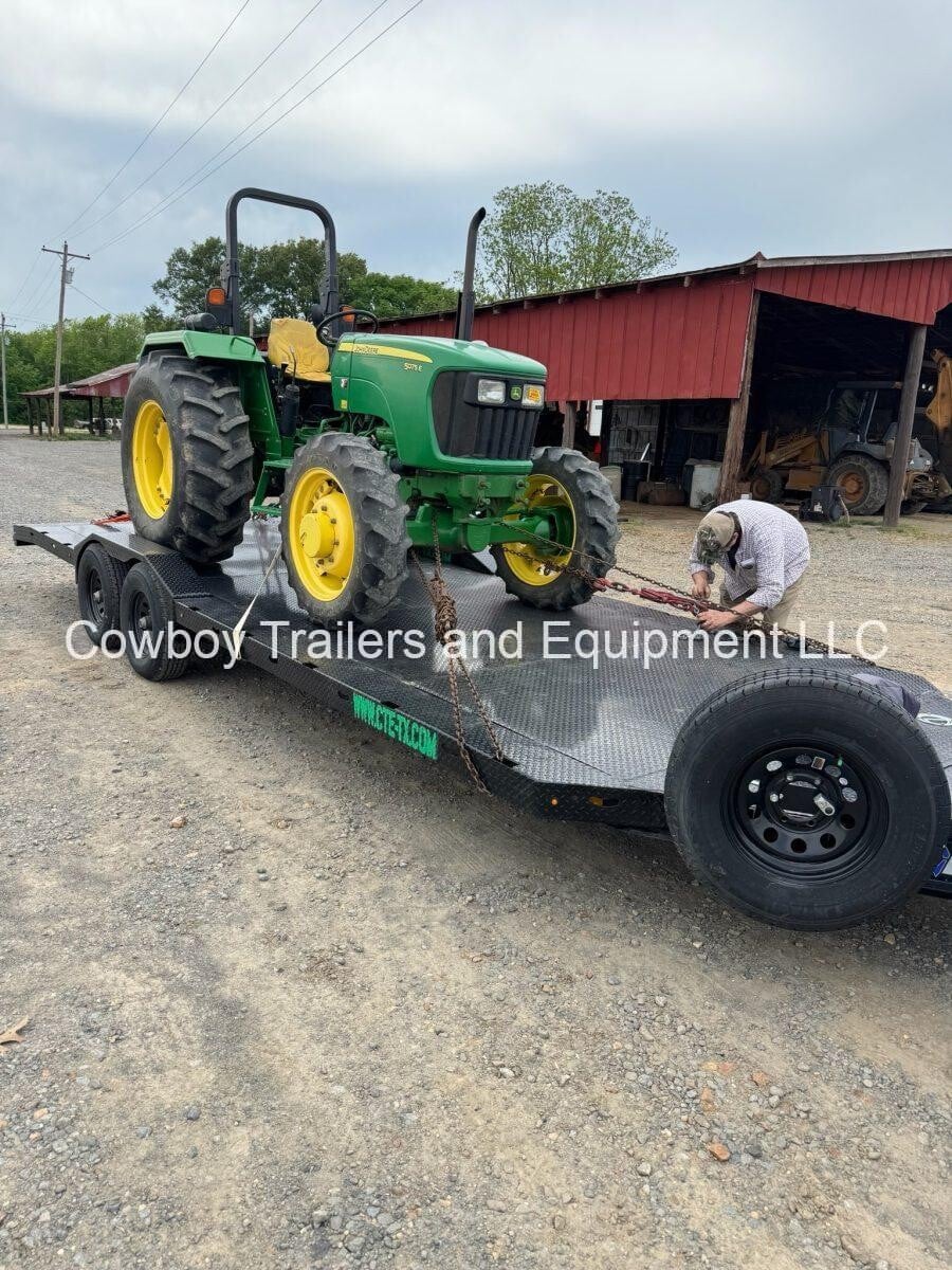 2025 Diamond C GTF Car Hauler 22' x 8.6'