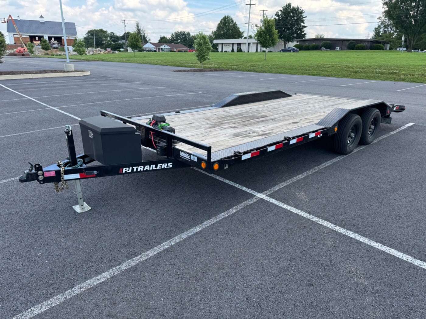 2023 PJ B5 20’ Car Hauler