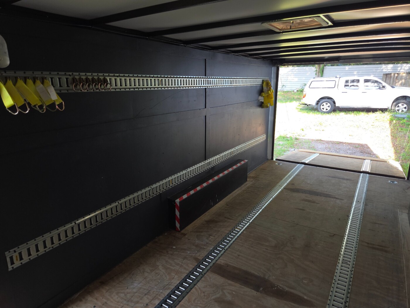 2018 Arising 8.520vtrw Enclosed car hauler