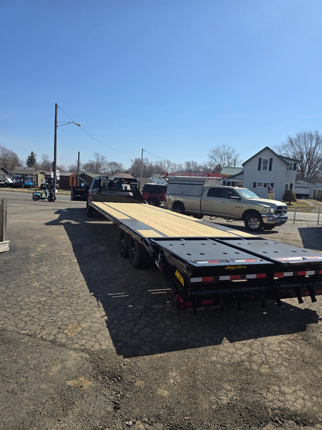 2025 Big Tex 14GN-30D5A-MRBK 25+5 Gooseneck Flat deck with