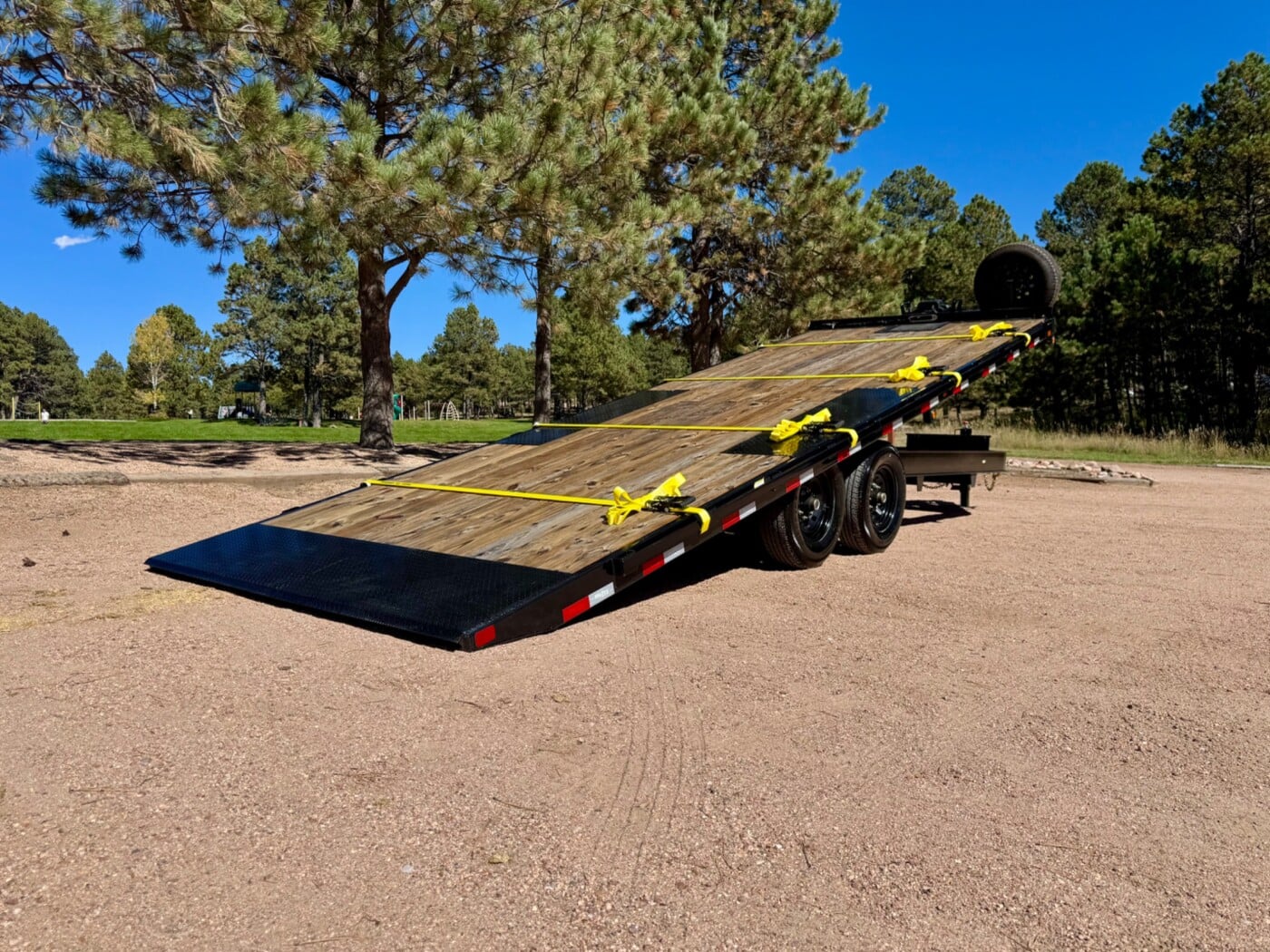 2025 BigTex 14OT 22' TILT Deck-Winch Available!