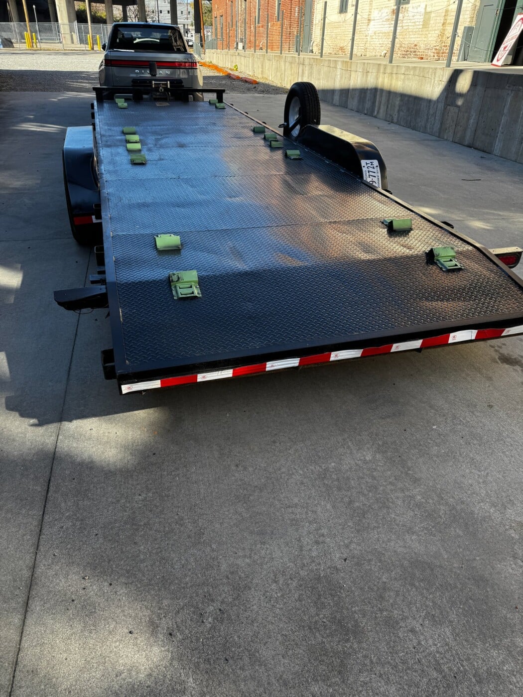 2019 P & T 24'  Car Hauler Dovetail, Ramps, Winch