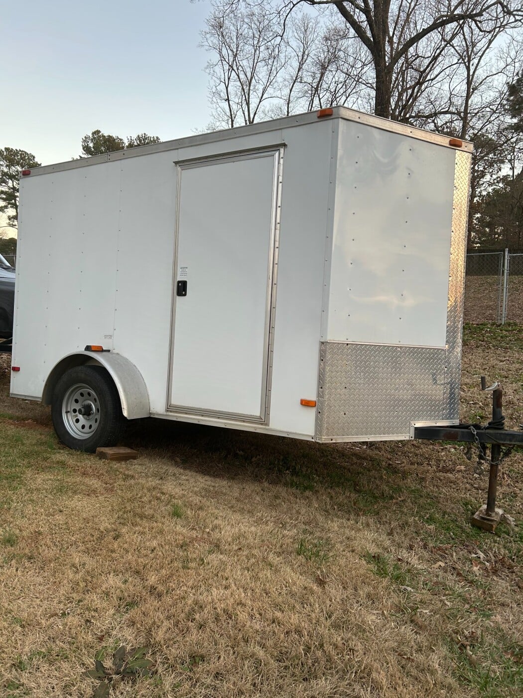 2017 Peach Cargo Enclosed 6x12 Single axle