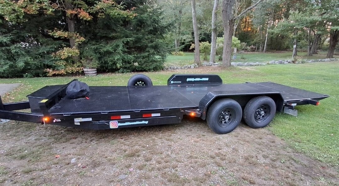 2025 Sure-Trac ST9220  Tilt Deck 7x20 (10K GVWR)