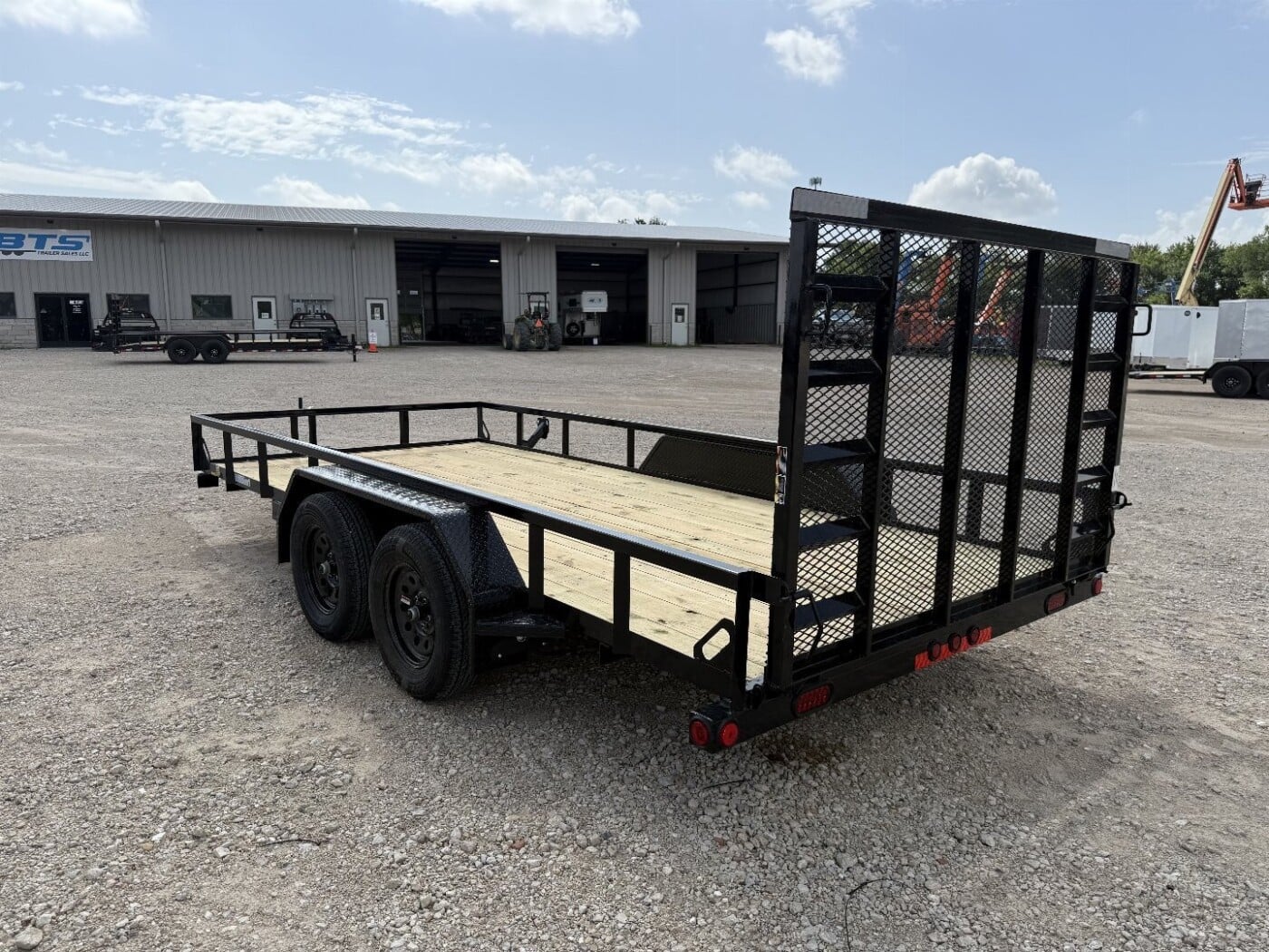 2026 Load trail Utility 83”x16’ with ramp gate