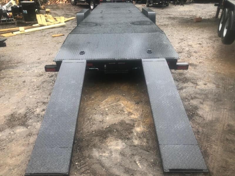 2018 down2earth 36' 2 car hauler 36' with dovetail