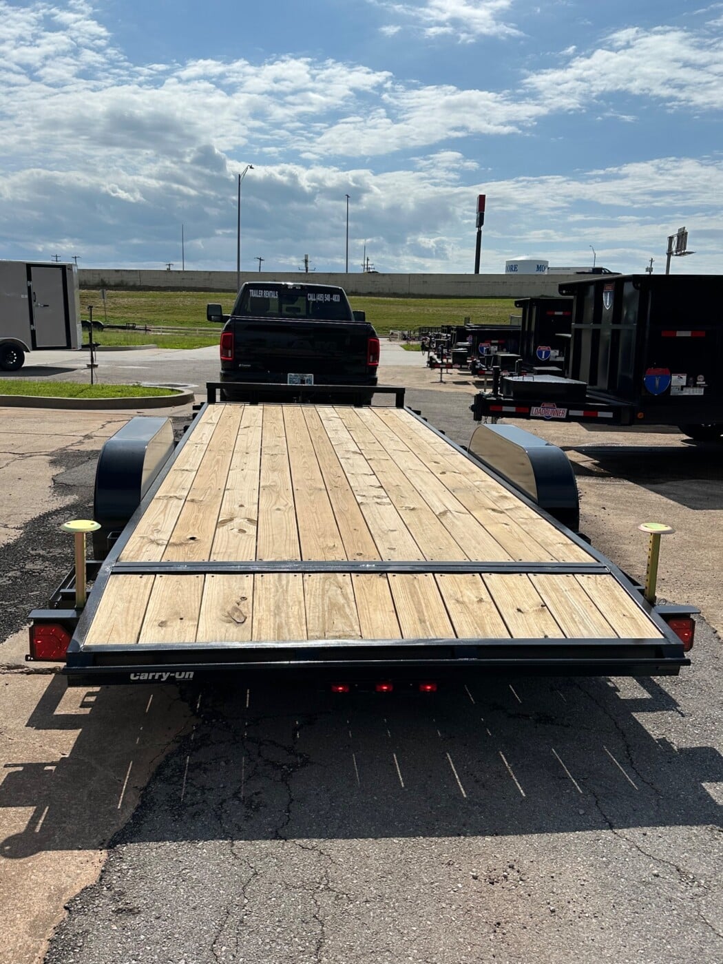 2025 Carry on trailer Car hauler 20’ dove tail car ha