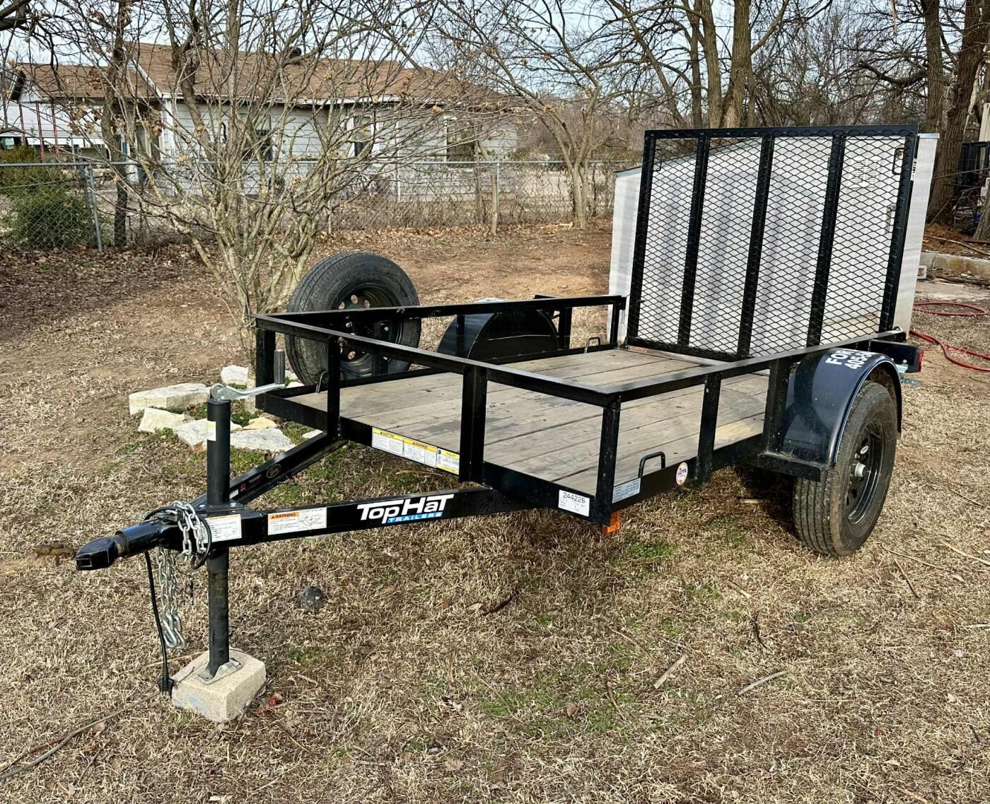 2024 Top Hat Utility  5x8 Utility