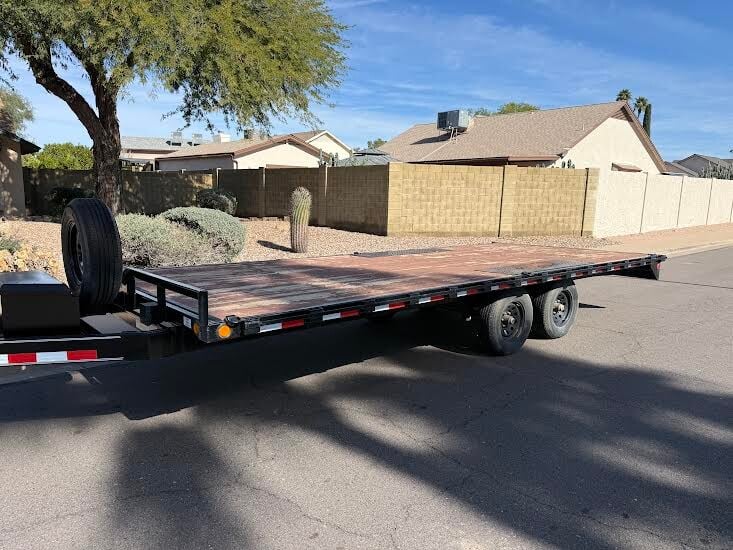 2021 PJ 1c262 20' Deck Over Flatbed