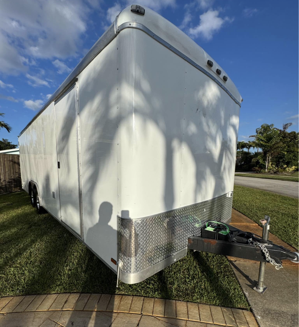 2014 Forest River LFU217526 Enclosed Cargo Trailer – 25 ft