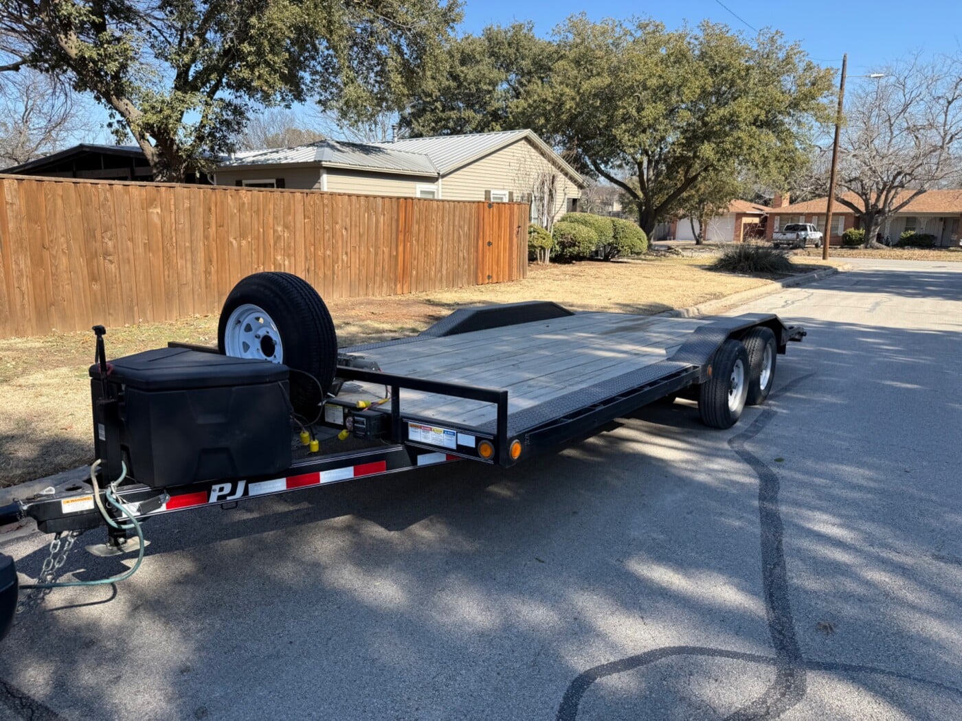 2019 PJ B5 102x20 Car Hauler