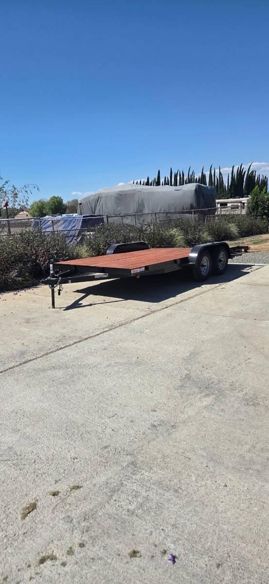 2004 Carson Tiltdeck no ramps required