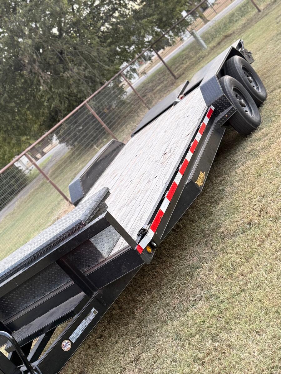 2024 J&C 20x24 Car Hauler w/Mega Ramps