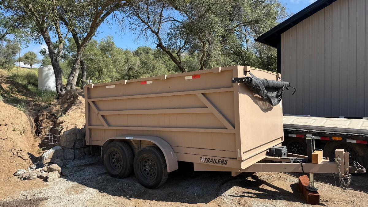 2023 H trailers Medium duty dump trailer