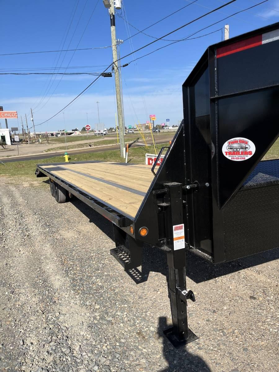 2025 TopHat GN159 Flatbed