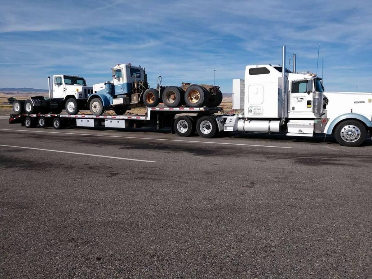 2012 Transcraft Step deck with beavertail ramp