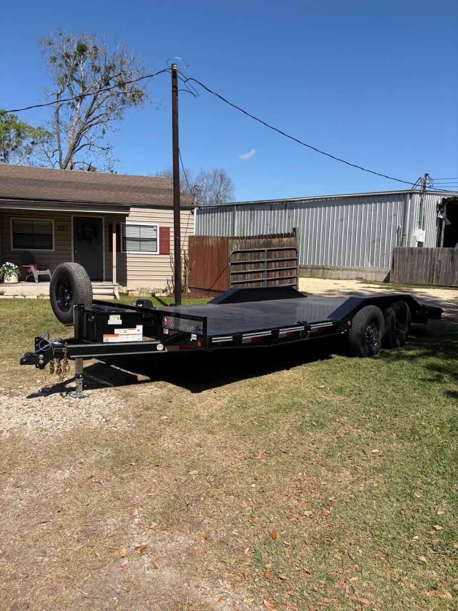 2026 East Texas 20' Car Hauler with Winch