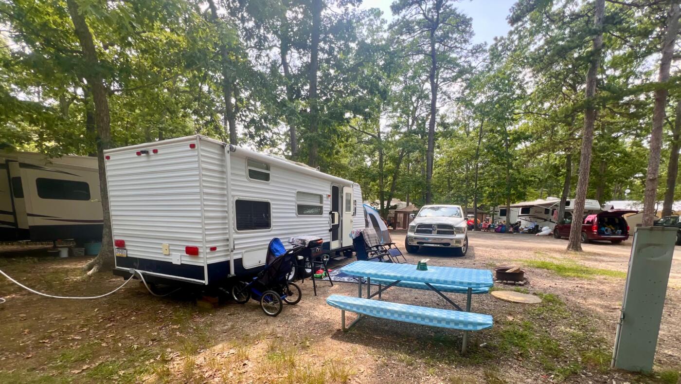2005 Shadow Cruiser T240-25 Travel Trailer/RV