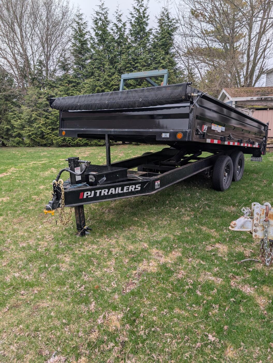 2021 PJ D8 16' Deckover Dump Trailer