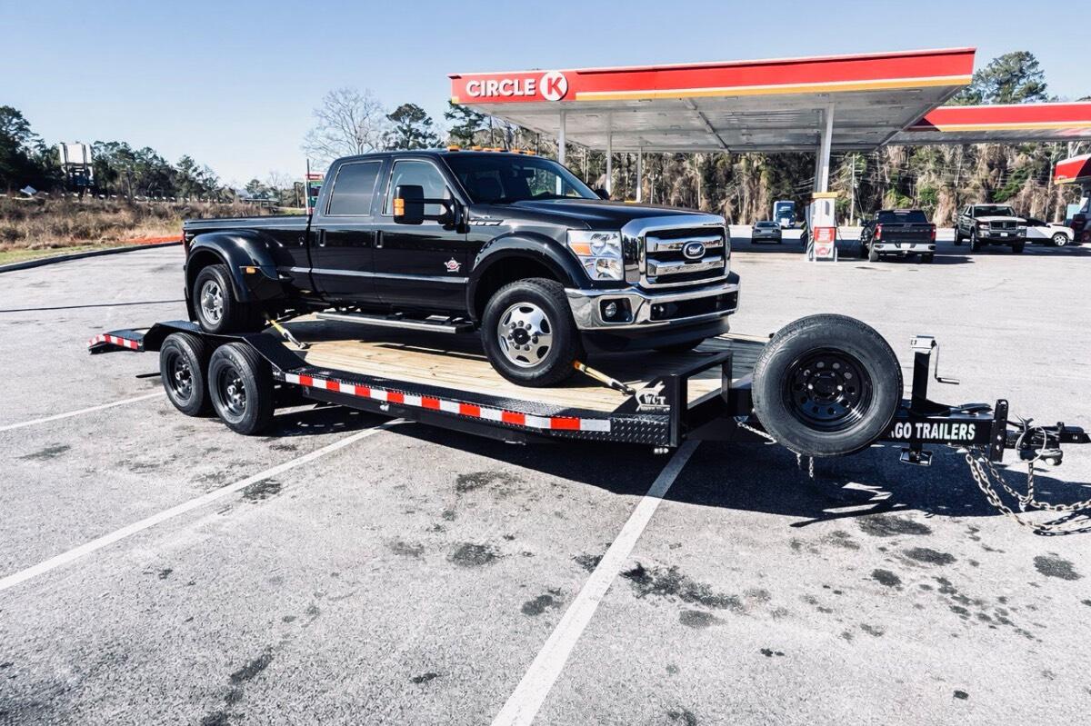 2025 Ware Cargo 22ft Drive Over Fender Trailer