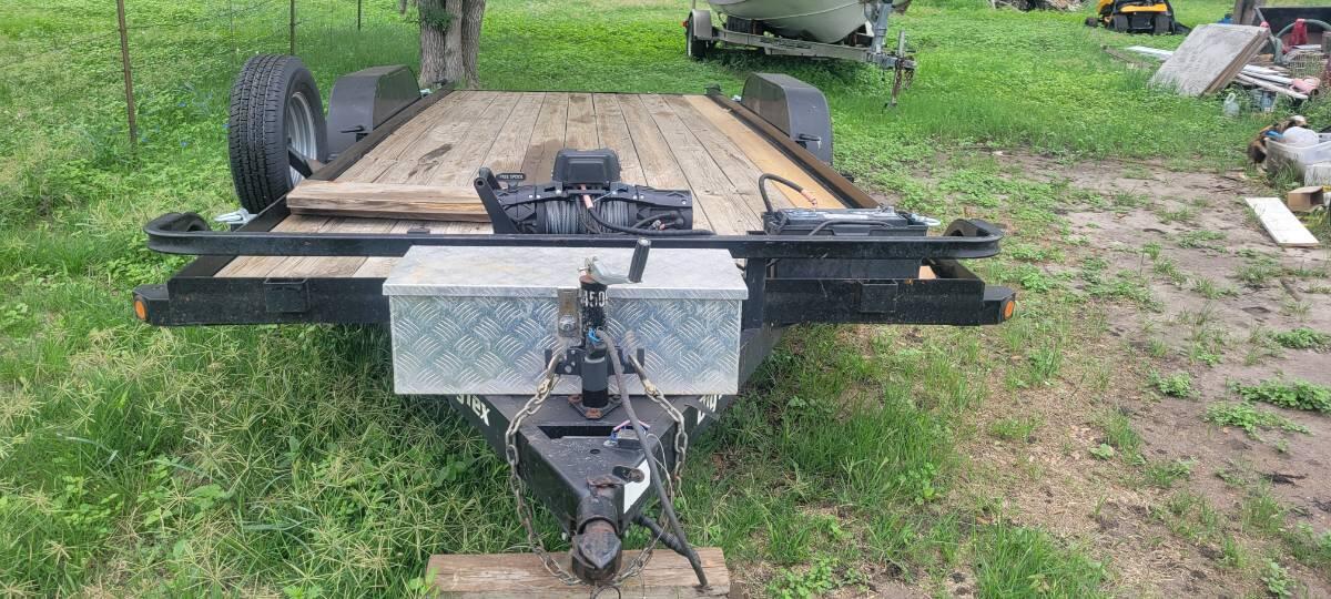 2016 Big Tex Car hauler/flatbed 20 ft long