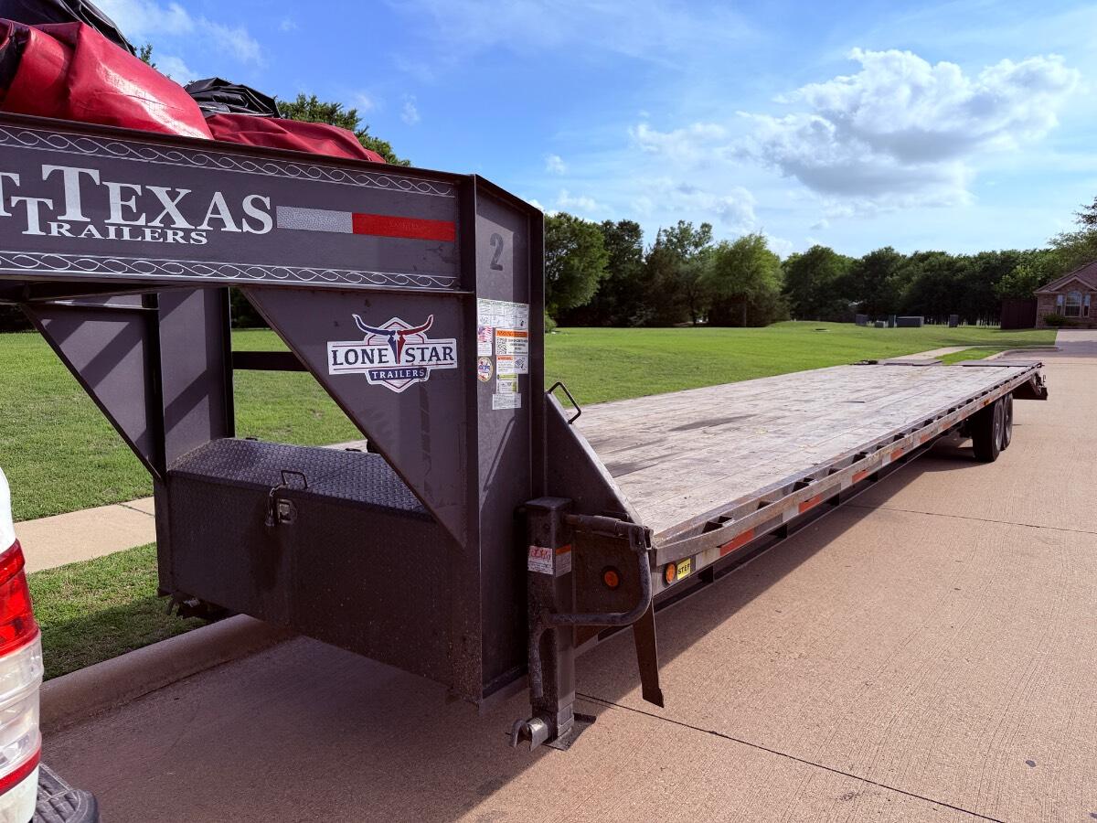 2024 East texas Flat bed with ramps for cars