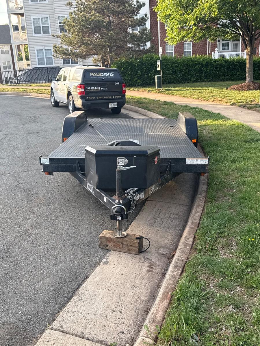 2021 Nexaul One car trailer with a winch