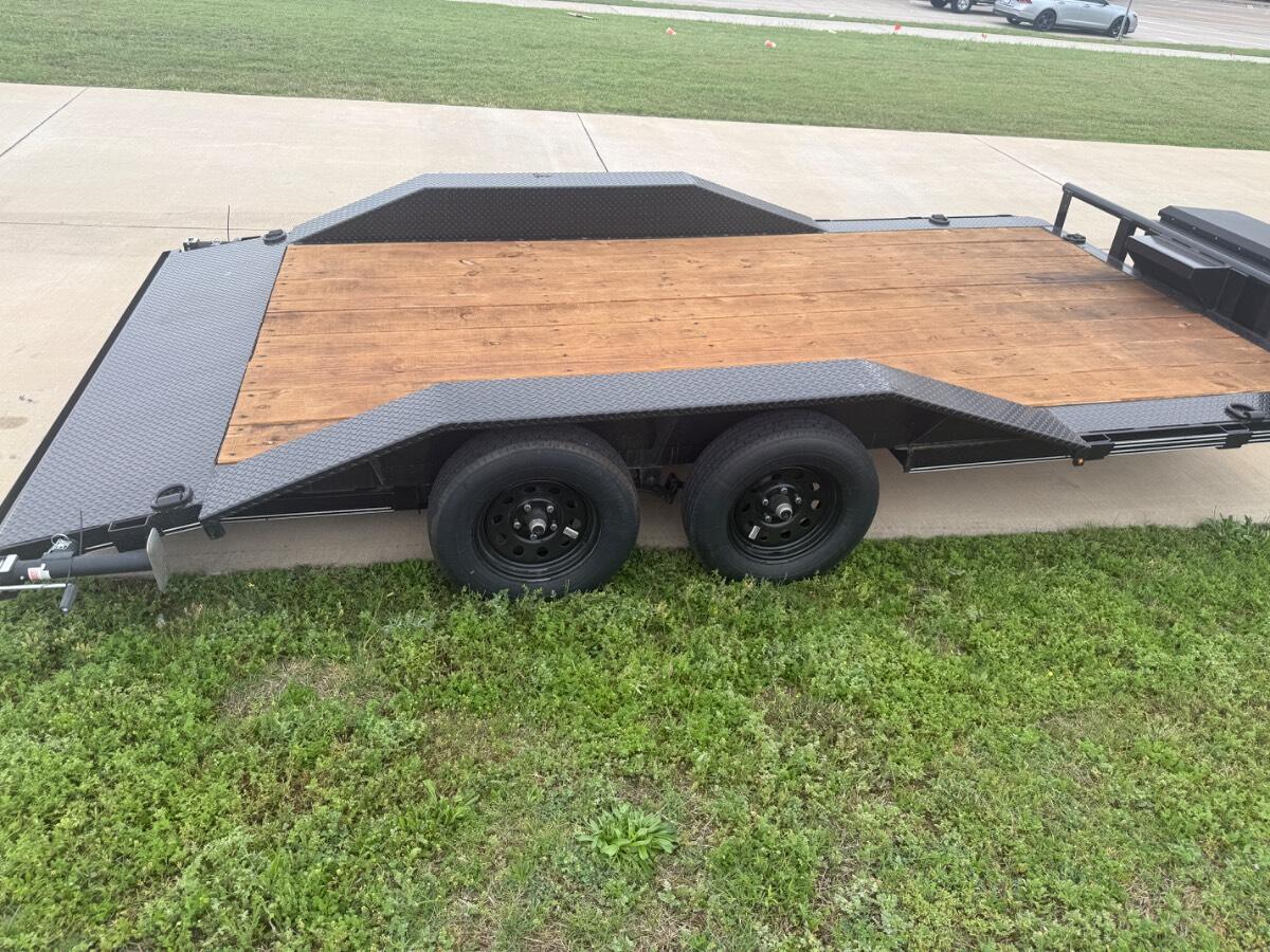 2026 Falcon 16ft Car Hauler with Dovetail