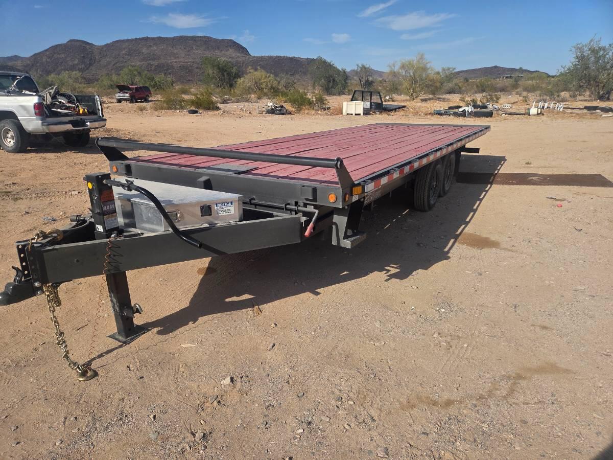 2025 Black Hawk Tilt deckover 24 ft