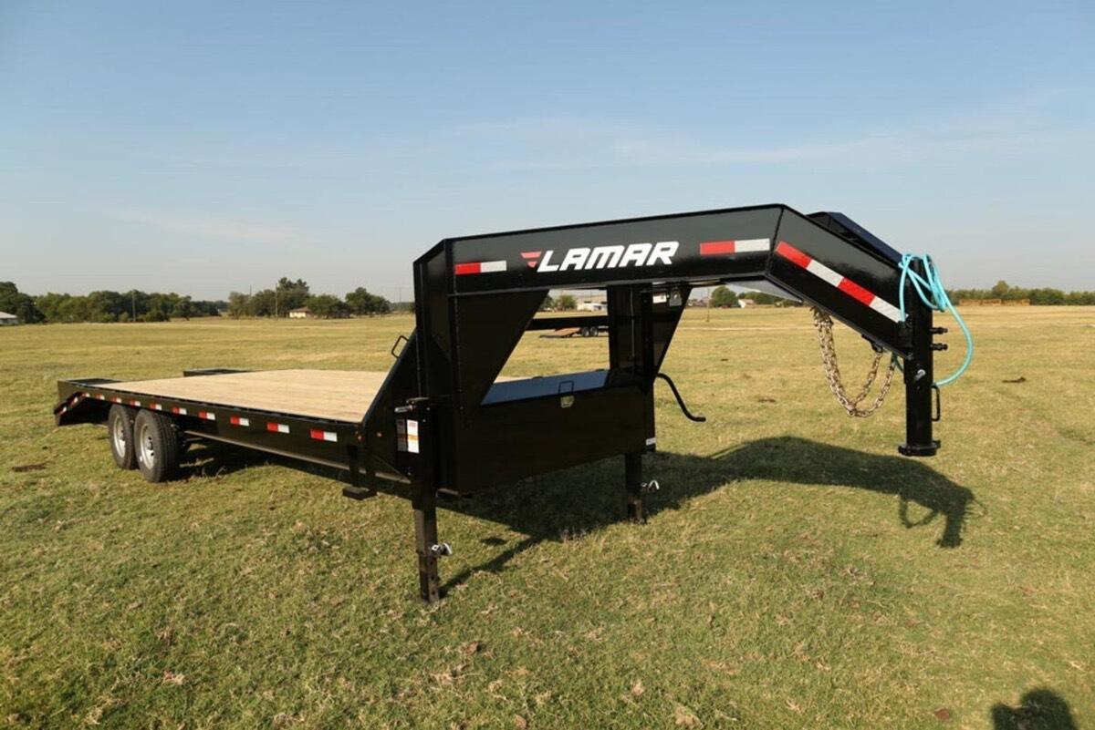 2019 Lamar 36ft flatbed gooseneck