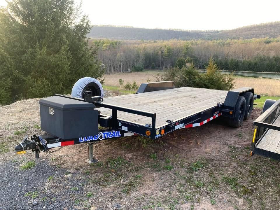 2022 Load Trail 18FT Car/Equipment Hauler
