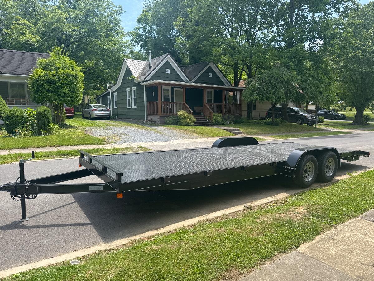 2026 Maxx Built Brand new 24’x82” dove tail