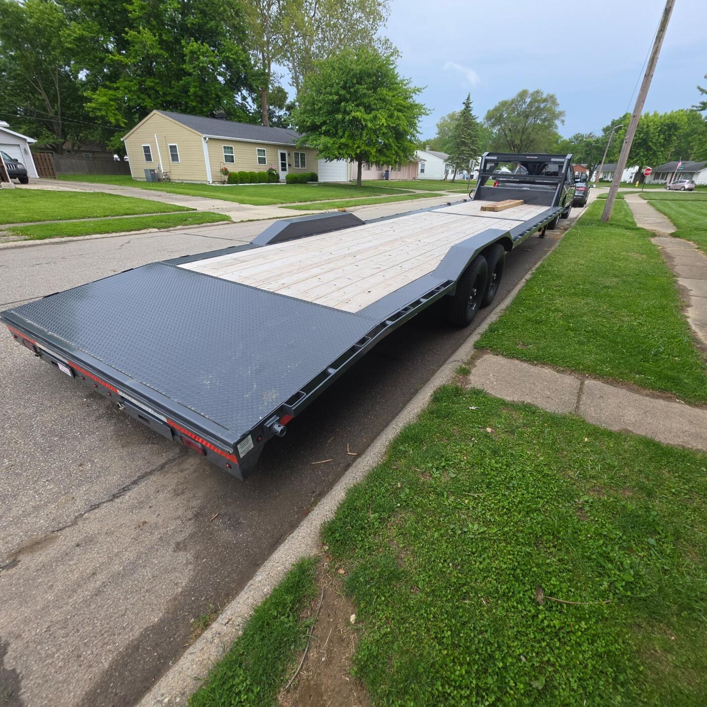 2026 Lamar Gooseneck 36' gooseneck dof