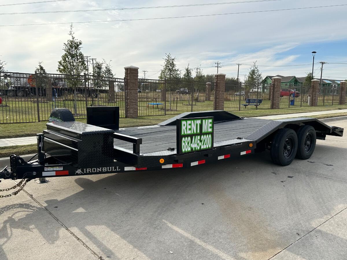 2020 Ironbull 20’ car hauler with winch