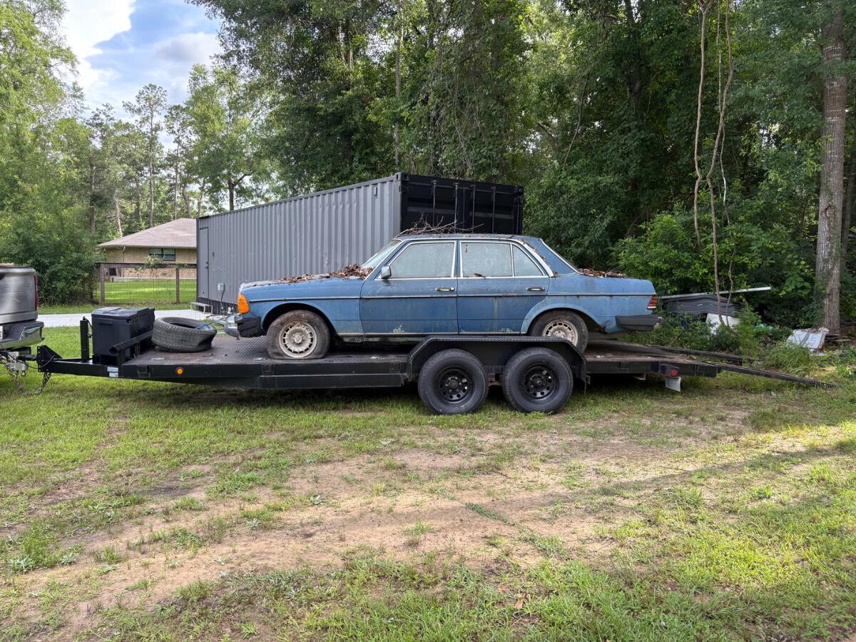 2022 Car hauler Car Hauler with ramps an winch