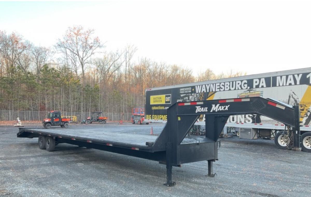 2025 Trail max 40 ft flat bed goose neck