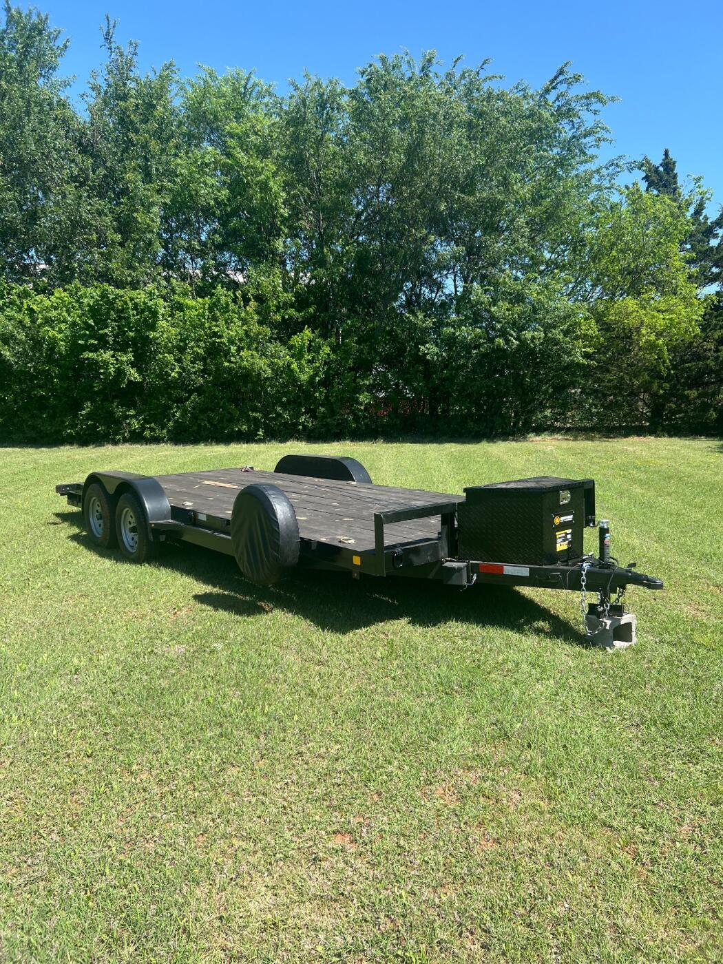 2025 CM CAR HAULER 20'X83" CAR HAULER