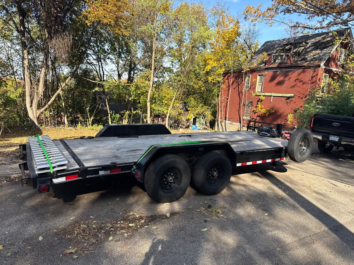 2022 Lamar Car hauler